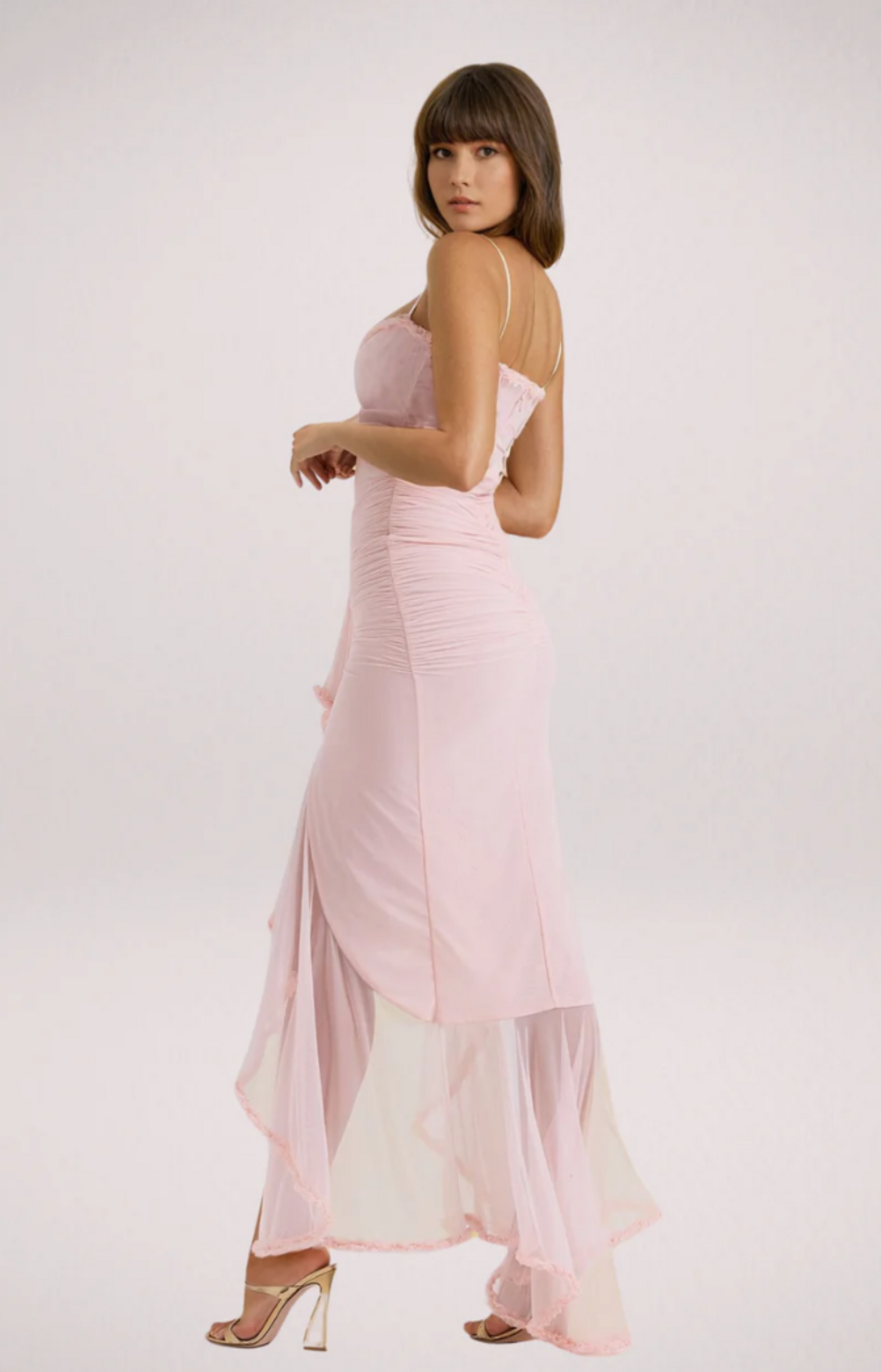 SARA MAXIKLEID MIT VOLANTS