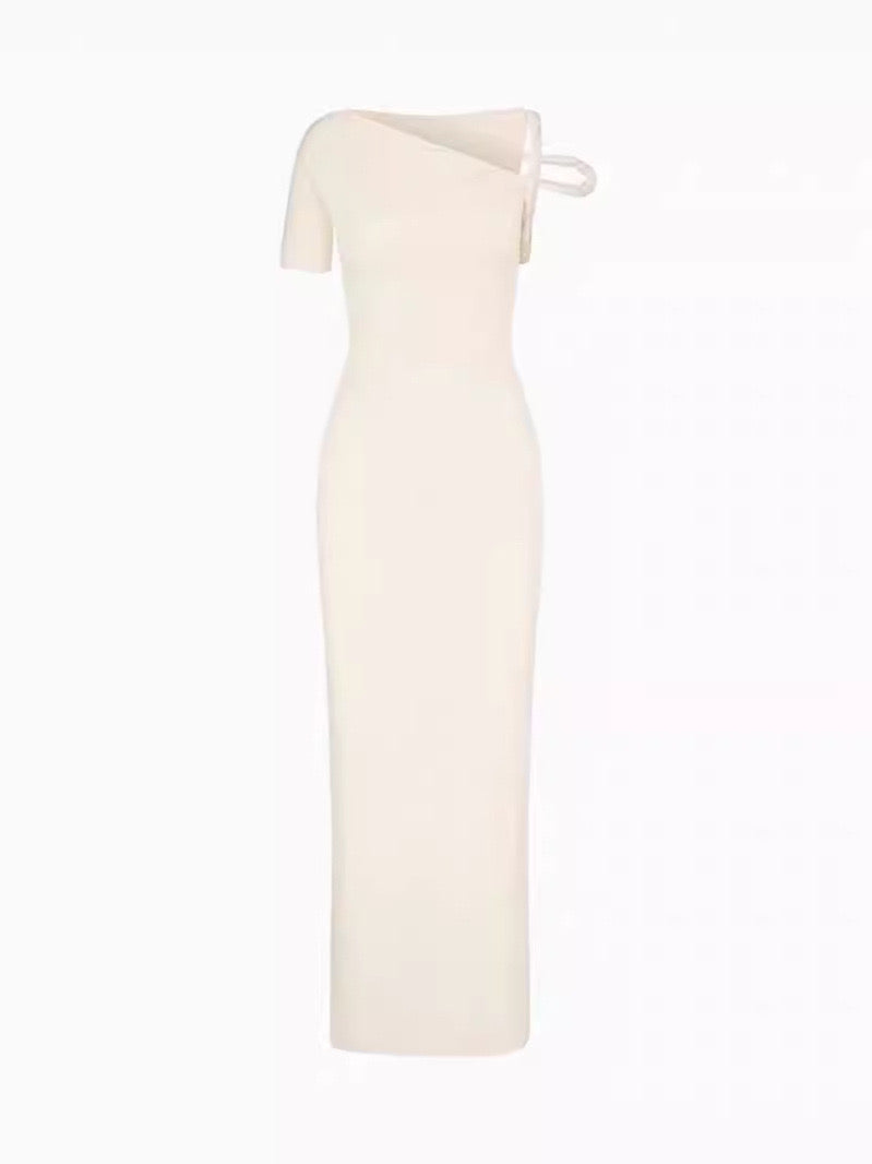 LAMYA ONE-SHOULDER MAXIKLEID