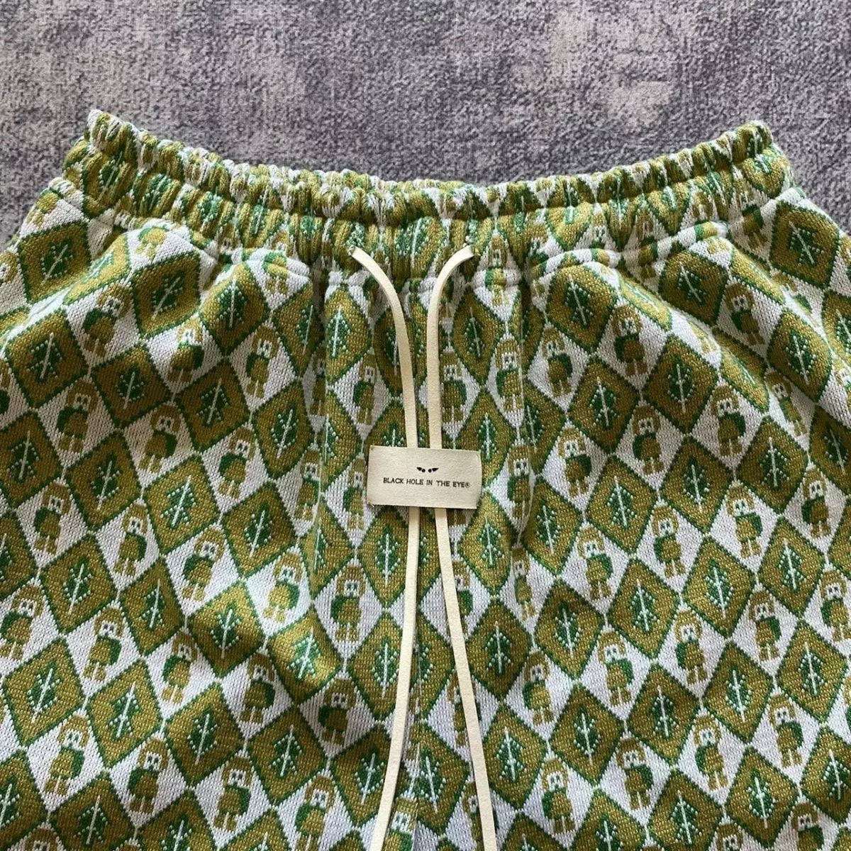 SUMMER VIBES SHORTS – GREEN EDITION