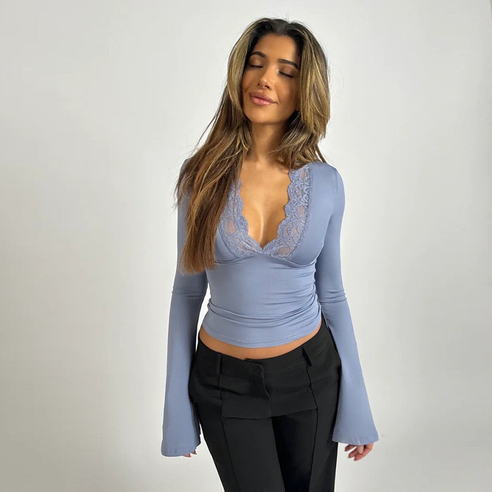 TOP MIT V-AUSSCHNITT