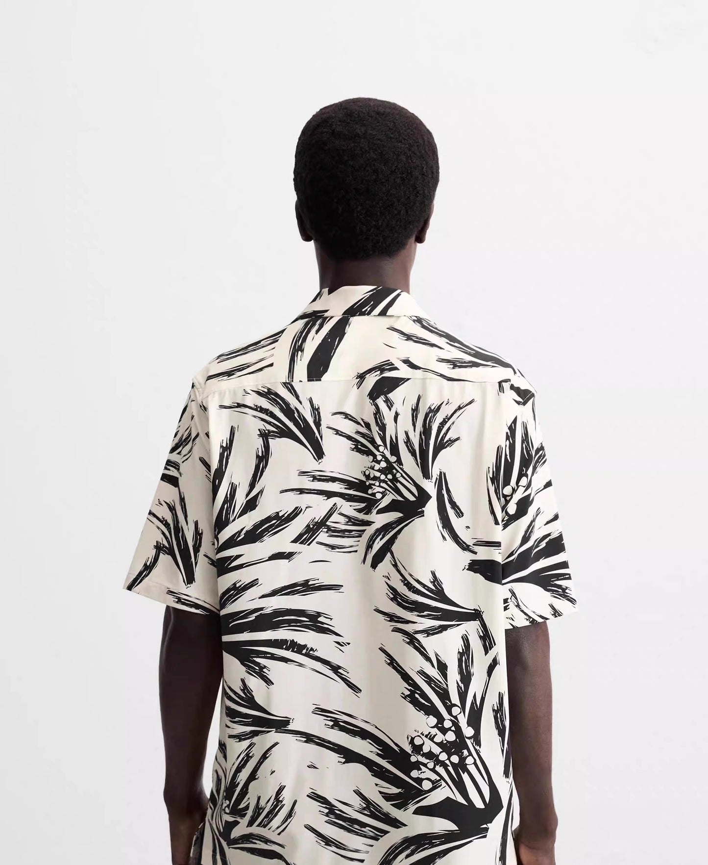 LEICHTES HEMD MIT PALMEN-PRINT