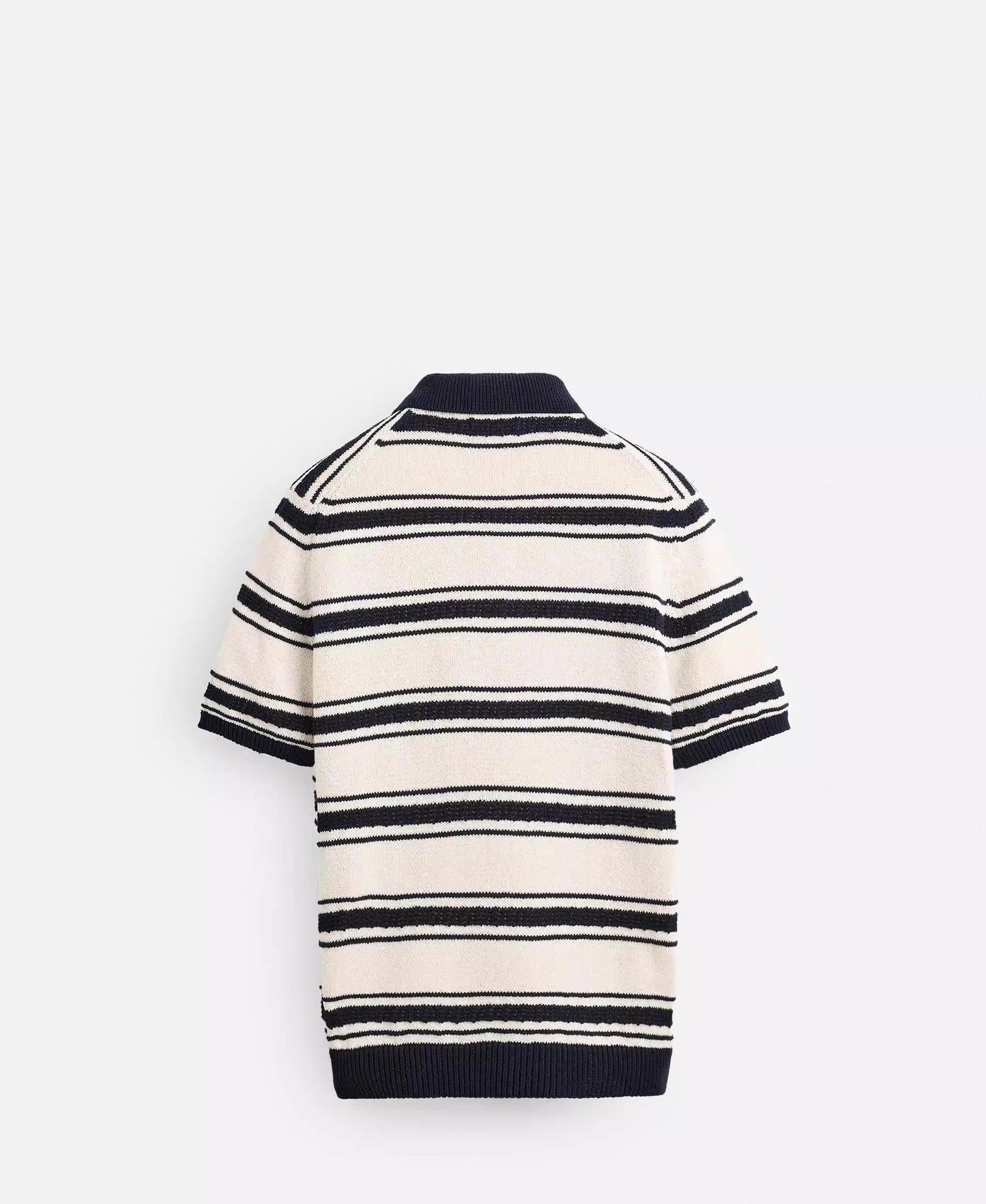 POLOSHIRT MIT STREIFENDESIGN