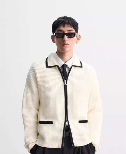 MODERNE STRICKJACKE MIT STILFAKTOR