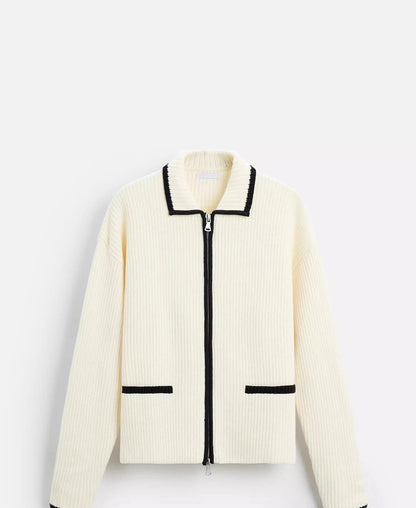 MODERNE STRICKJACKE MIT STILFAKTOR