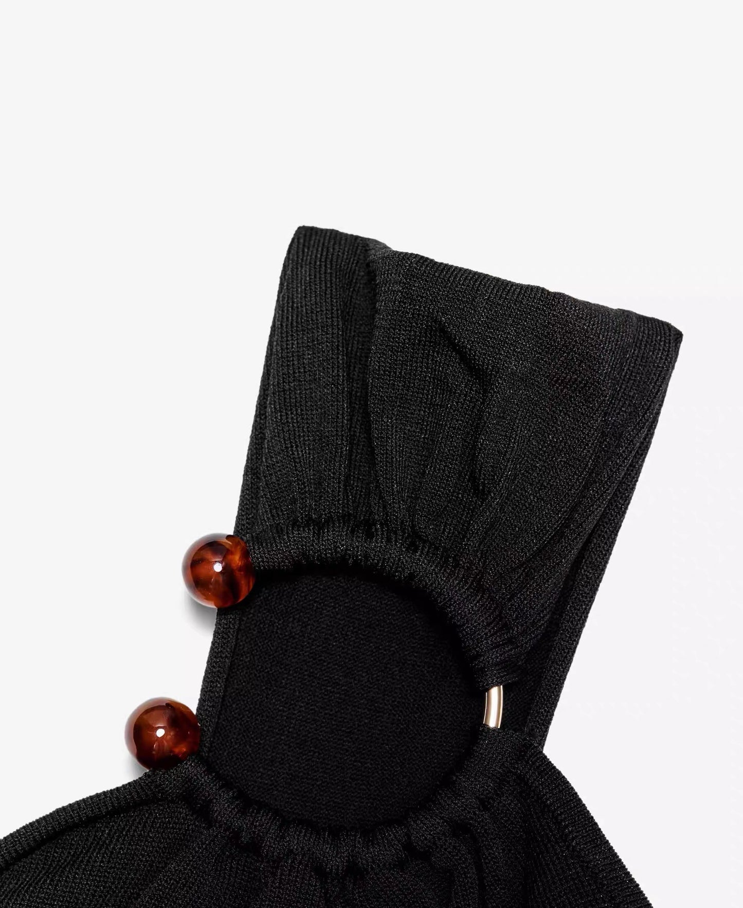 DESIGNER-STRICKOBERTEIL MIT DETAIL-APPLIKATION