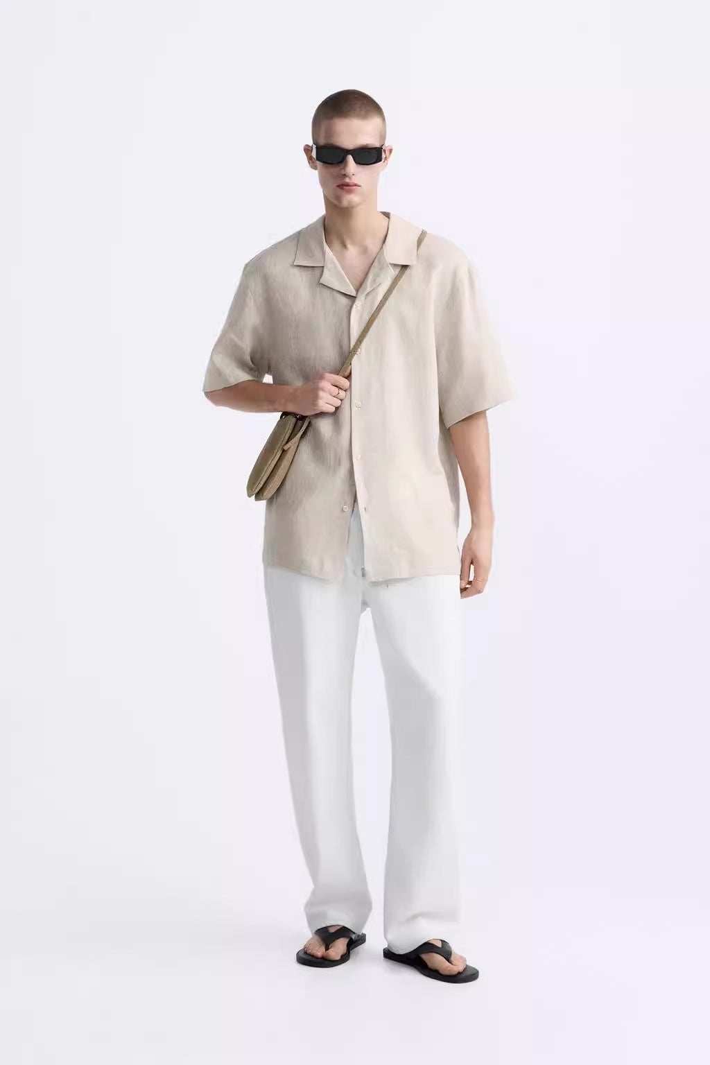 LEICHTES SOMMERHEMD IN UNIFARBE