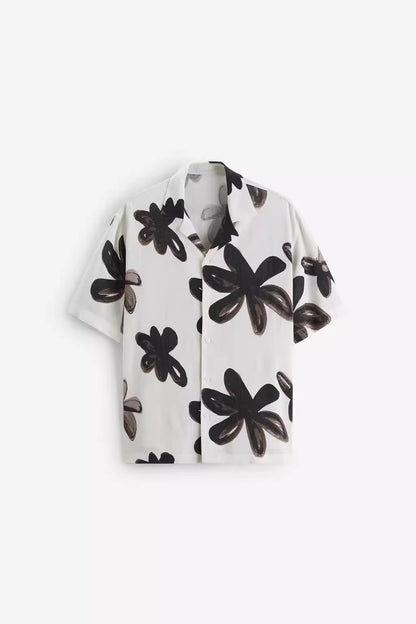 SOMMERHEMD MIT BLUMENMOTIV