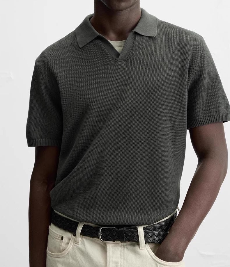 OPEN COLLAR POLO – CLEAN & CHIC